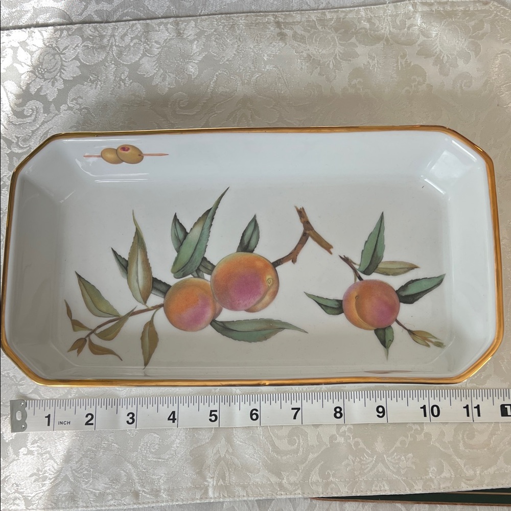 English Evesham Royal Worcester flameproof fine porcelain serving platter